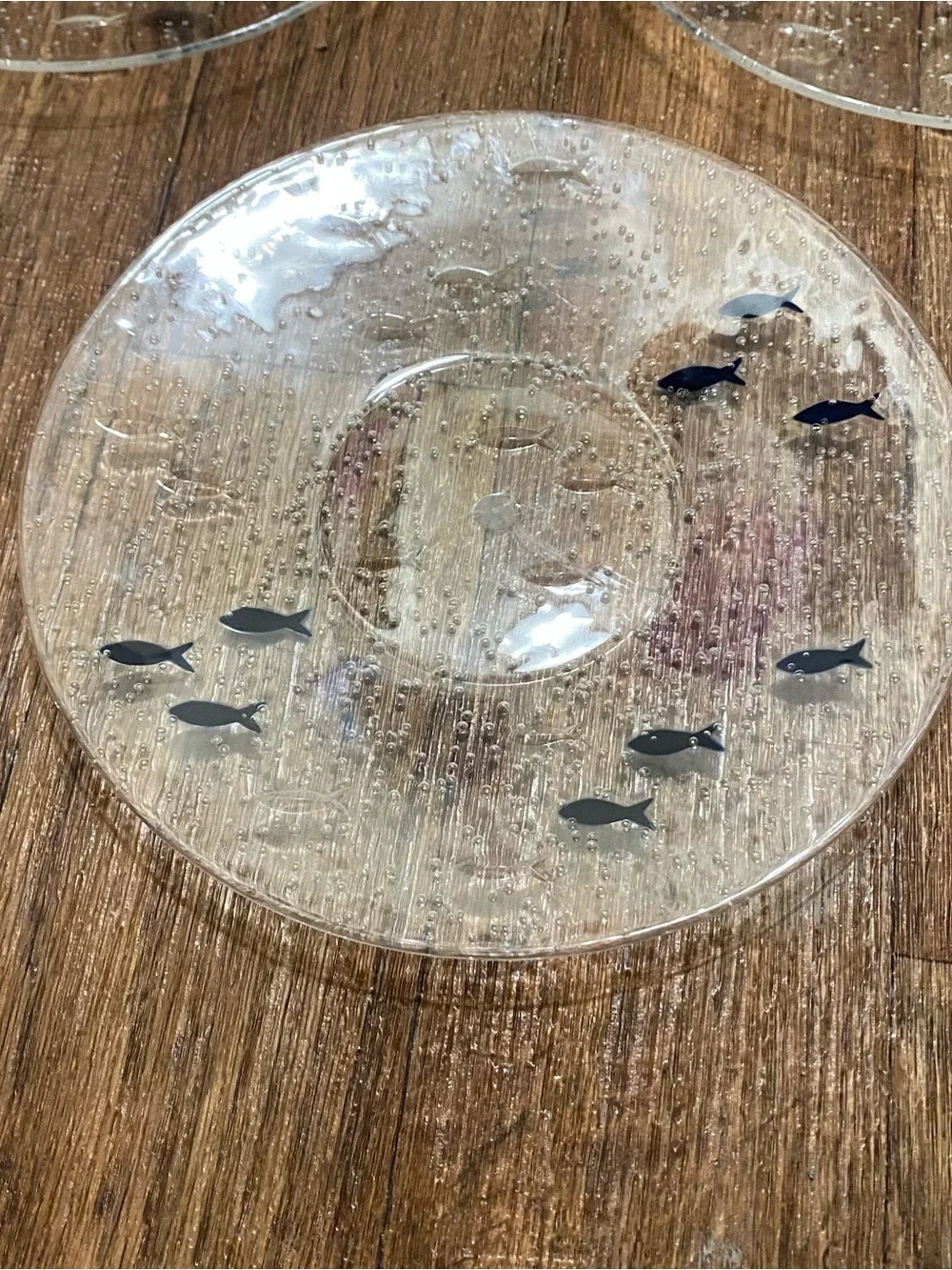 Set Lot Of 3 Acrylic Clear 9” Round Plates Blue Fish & Bubbles Beach Beachouse
